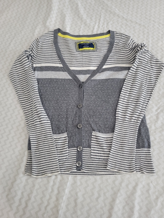 American Eagle Outfitters Sweaters - American Eagle Outfitters Gray & White Striped V-Neck Button Cardigan